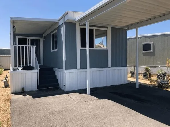 7452 Huckleberry Ln, Sacramento, CA 95828