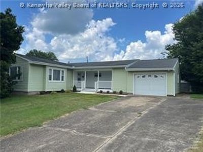 709 McIntosh Ave, Ravenswood, WV, 26164