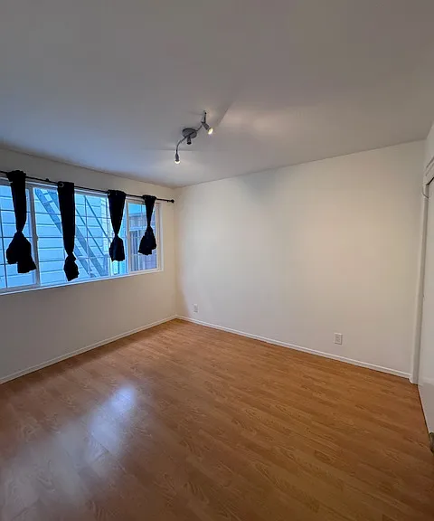 523 5th Ave #1 — Photo 7