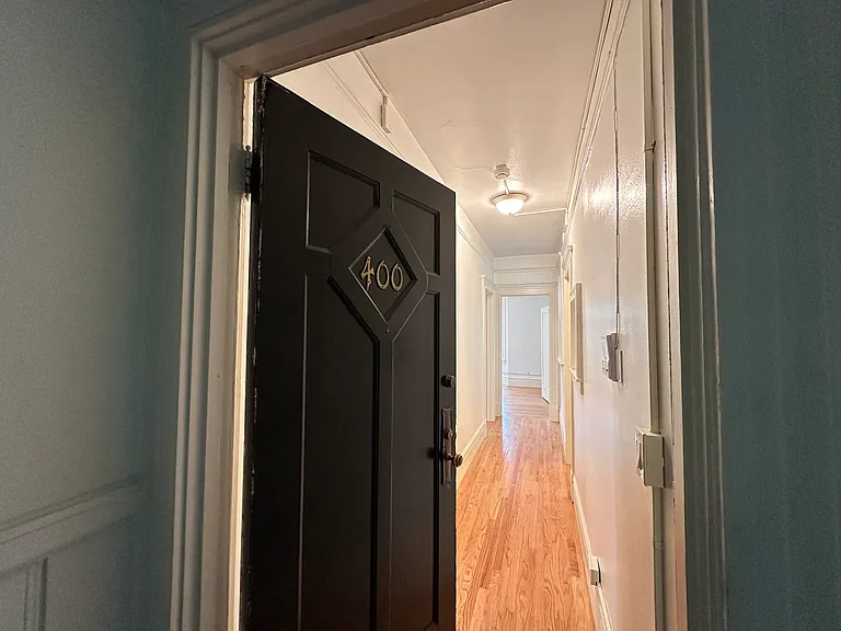 1101 Pine St #400 — Photo 4
