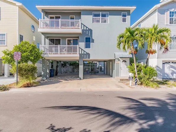 23 80th Ave, Treasure Island, FL 33706