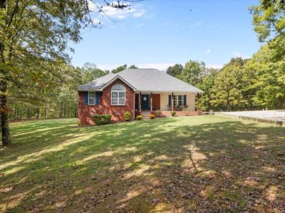 210 T H Hooper Ln, Mc Ewen, TN, 37101