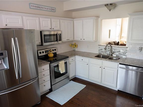 5th image of 9545 Green Apple Dr