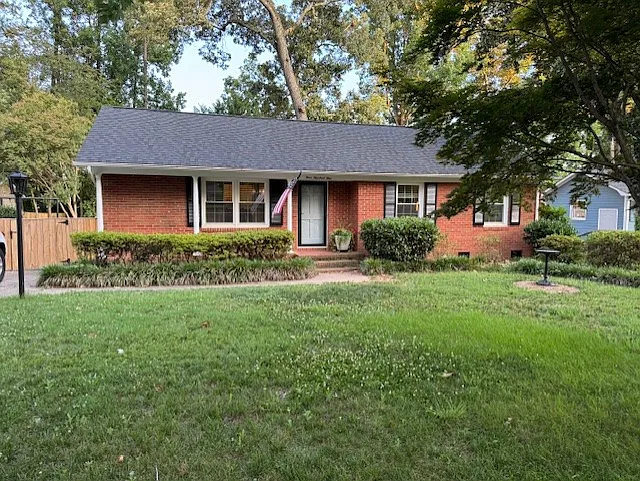 401 Vinecrest Dr — Photo 14