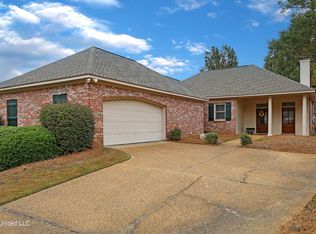 794 Versailles Dr, Ridgeland, MS 39157