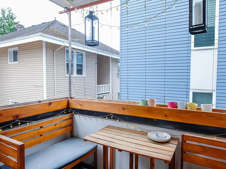 1851 S Jackson Pl — Photo 10