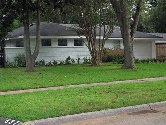 Exterior Front View 2