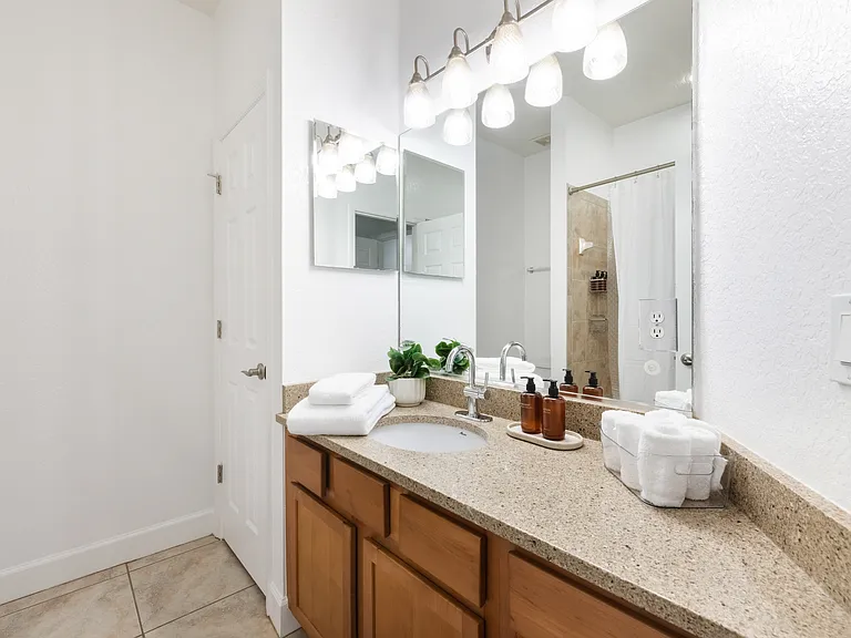 2508 SW 35th Pl #S113 — Photo 20