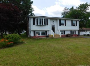 12 Gilead Rd, Waterford, CT 06385
