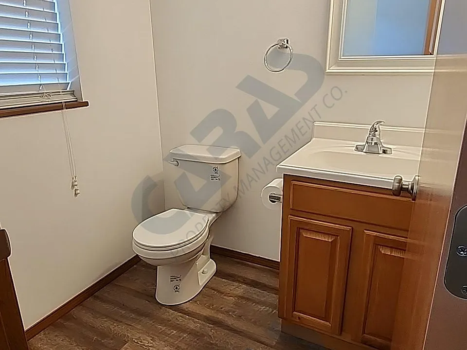 Downstairs 1/2 bath
