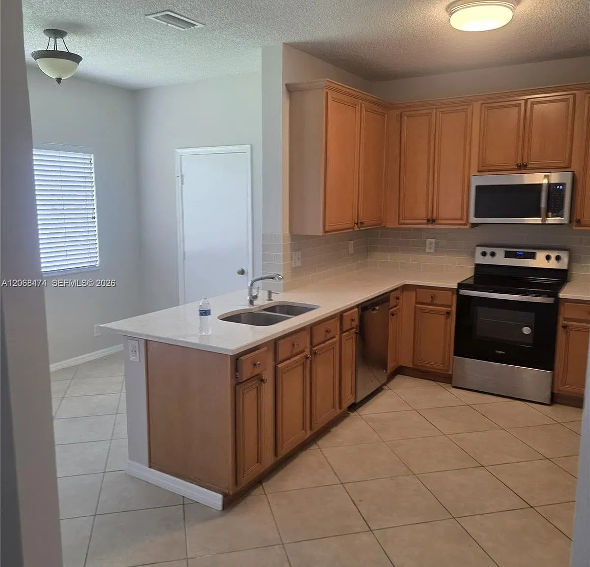 Lago Vista At Coconut Cre — Photo 2
