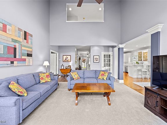 4th image of 8288 Baythorne Dr