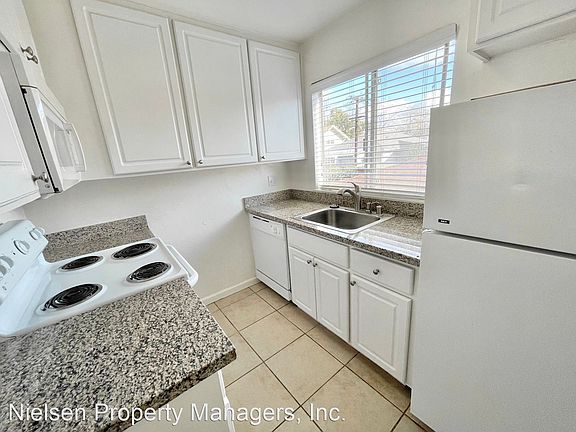 4th image of 2519 V St APT 16