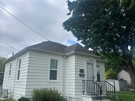 2nd image of 640 Gaines St NE