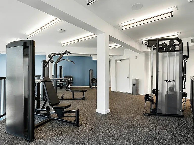 Experience the convenience of an on-site fitness center with state-of-the-art equipment at 805 Riverfront Apartments in Sacramento