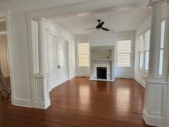 810 Barnard St, Savannah, GA 31401