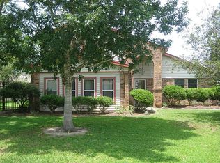 3710 Rau Dr, Dickinson, TX 77539