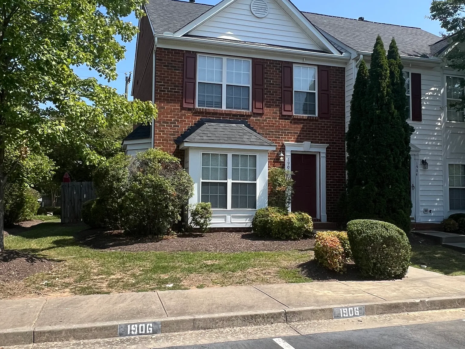 1906 Mountain Gate Pl — Photo 1