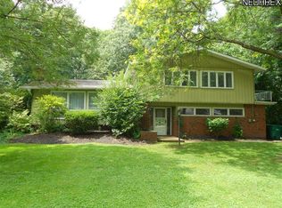 8344 Dartmoor Rd, Mentor, OH 44060