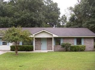 102 Sunny Meadows Dr, Blackshear, GA 31516