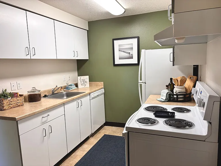 The Heights Apartments — Photo 3