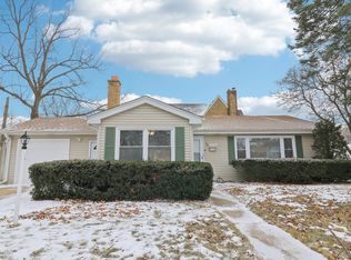 1711 W Monroe St, Waukegan, IL 60085