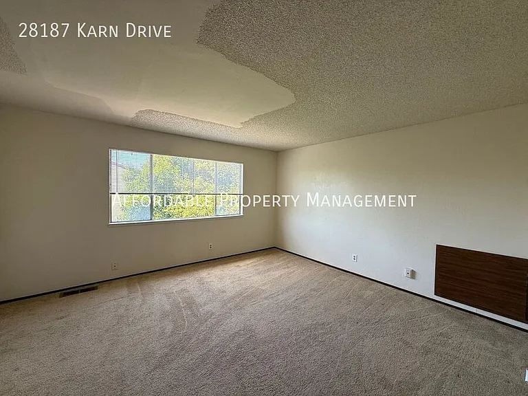 28187 Karn Dr — Photo 10