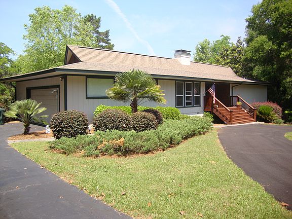 2nd image of 3822 Longford Dr