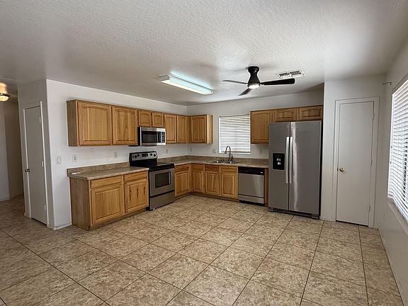 4th image of 12930 W Lamar Rd