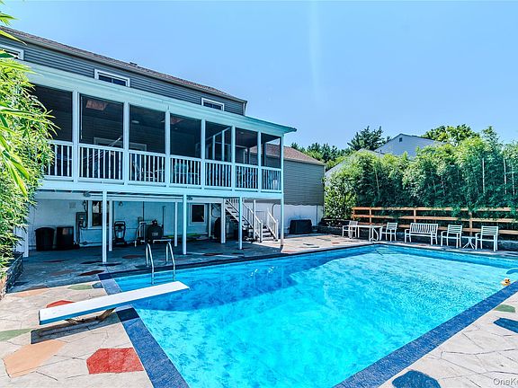 4th image of 10 Old Mill Drive