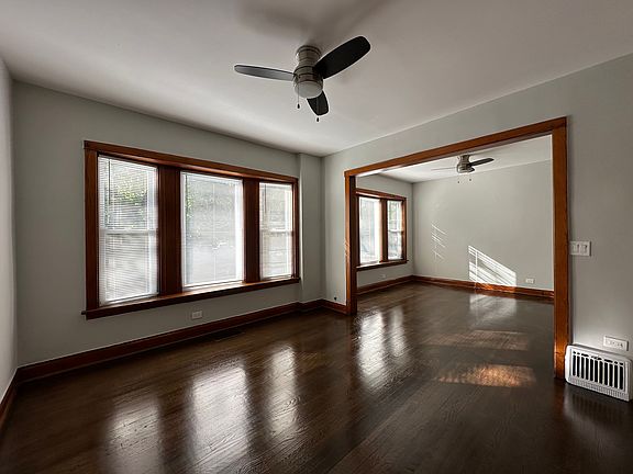 2nd image of 3749 N Hoyne Ave #3753-2