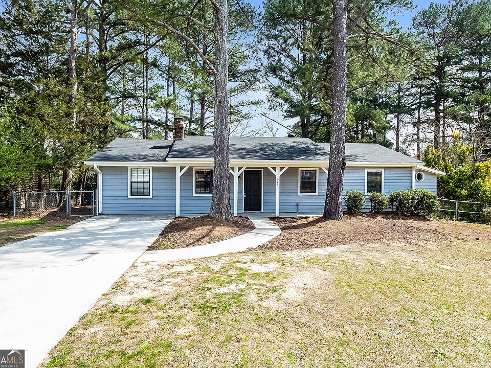 1st image of 623 Lakeridge Cir SE
