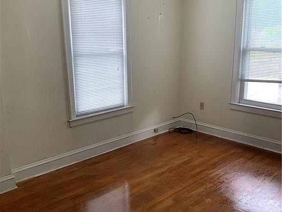 4th image of 3309 Virginia Ave SE