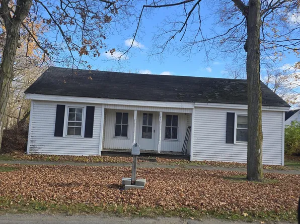 121 S 3rd St, Burr Oak, MI 49030