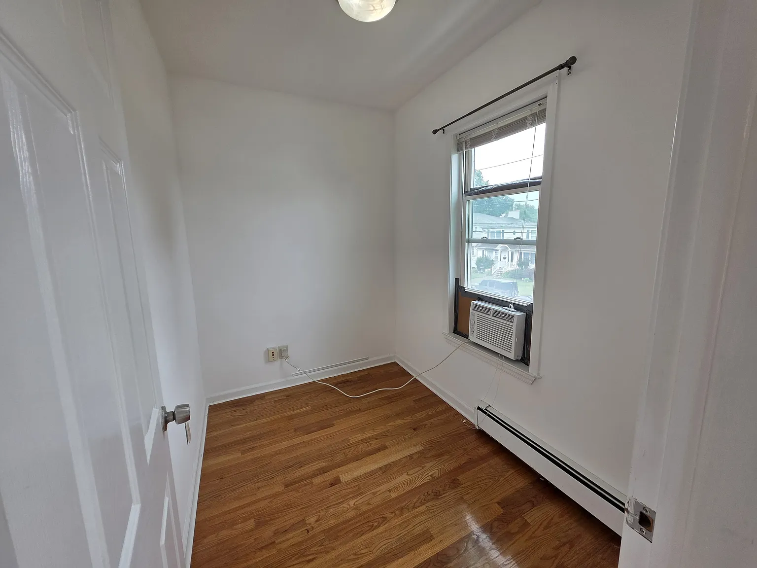 3 bed, 2536 sqft, $2,800 — Photo 4