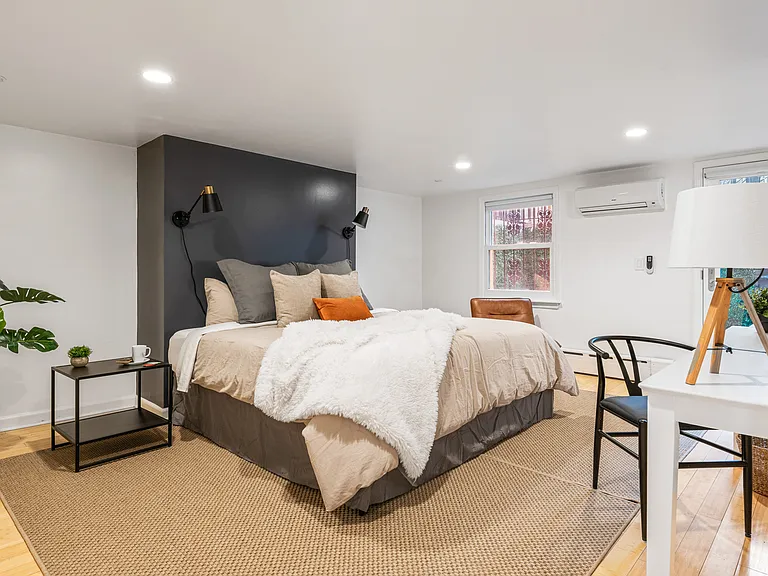 333 Adelphi St #1A — Photo 4