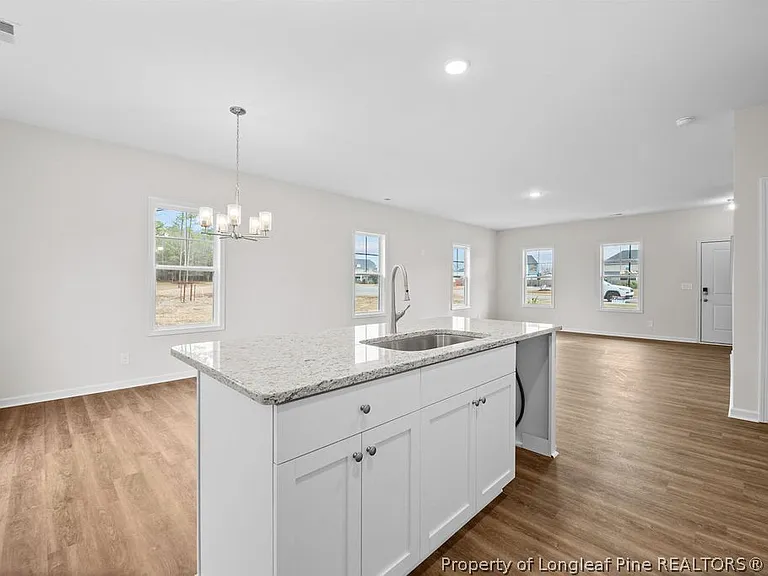 166 Brickendon Ln #276 — Photo 8