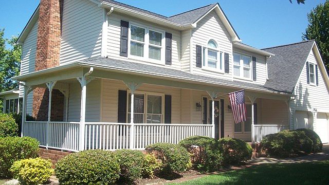 1st image of 301 Garrison Dr