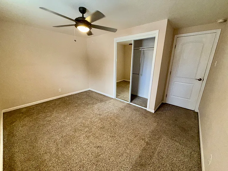 10413 Mountain Rd NE — Photo 16