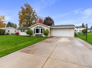 2816 Spielman Heights Dr, Adrian, MI 49221