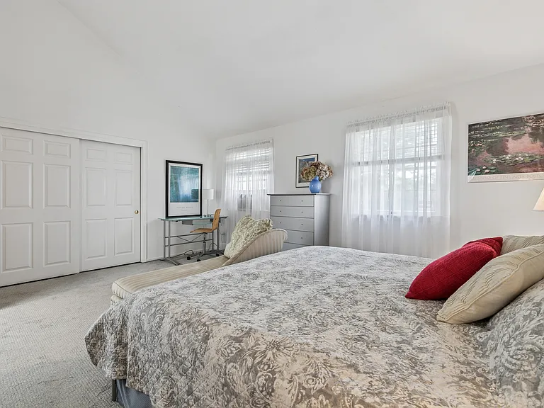 20 Hubbard Ln #102 — Photo 13