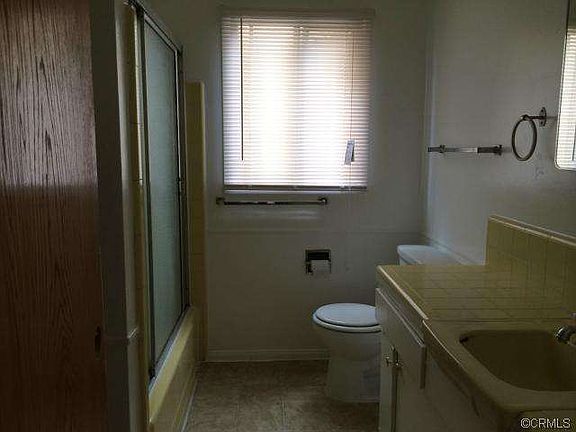 3rd image of 333 Linden Ave APT 2