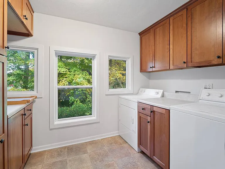 Laundry Room Cabinet