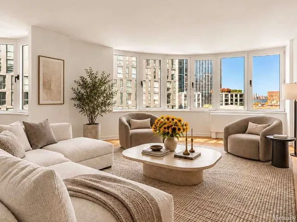 275 Greenwich St APT 8K, New York, NY 10007