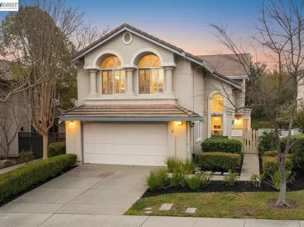 690 Glasgow Cir, Danville, CA 94526