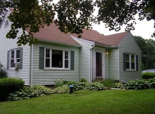 33 Mack Rd, Middlefield, CT 06455