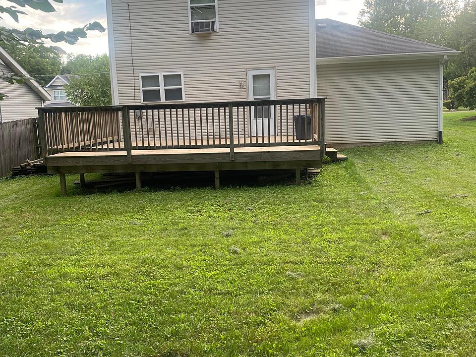 2nd image of 422 S Day Ave