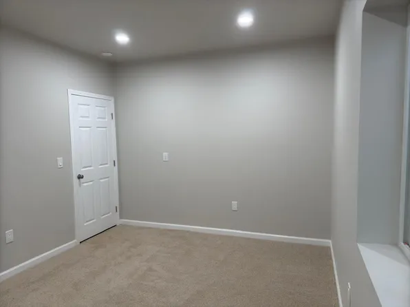 (undisclosed Address), Broad Run, VA 20137