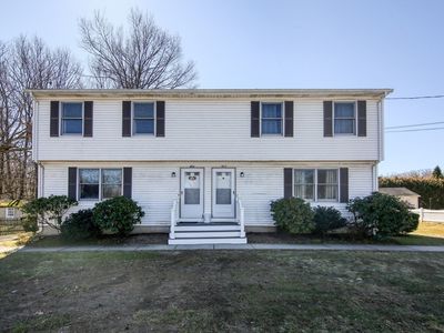 462-464 Corey St, Agawam, MA, 01001