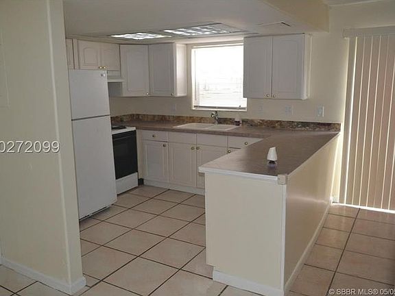 3rd image of 7910 Kimberly Blvd